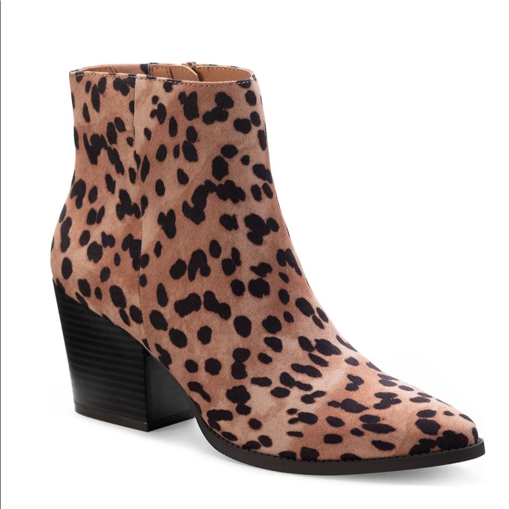 Cheeta print ankle boots size 7.5